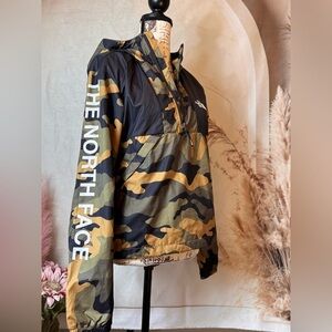 The North Face Black and Green Camouflage Anorak